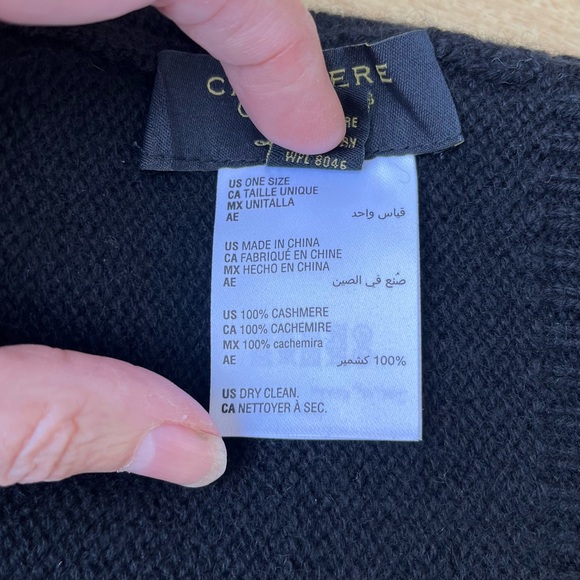 Charter Club Wm’s 100% Cashmere Cuffed Black Knit Beanie Hat NWOT One Size - Picture 4 of 10